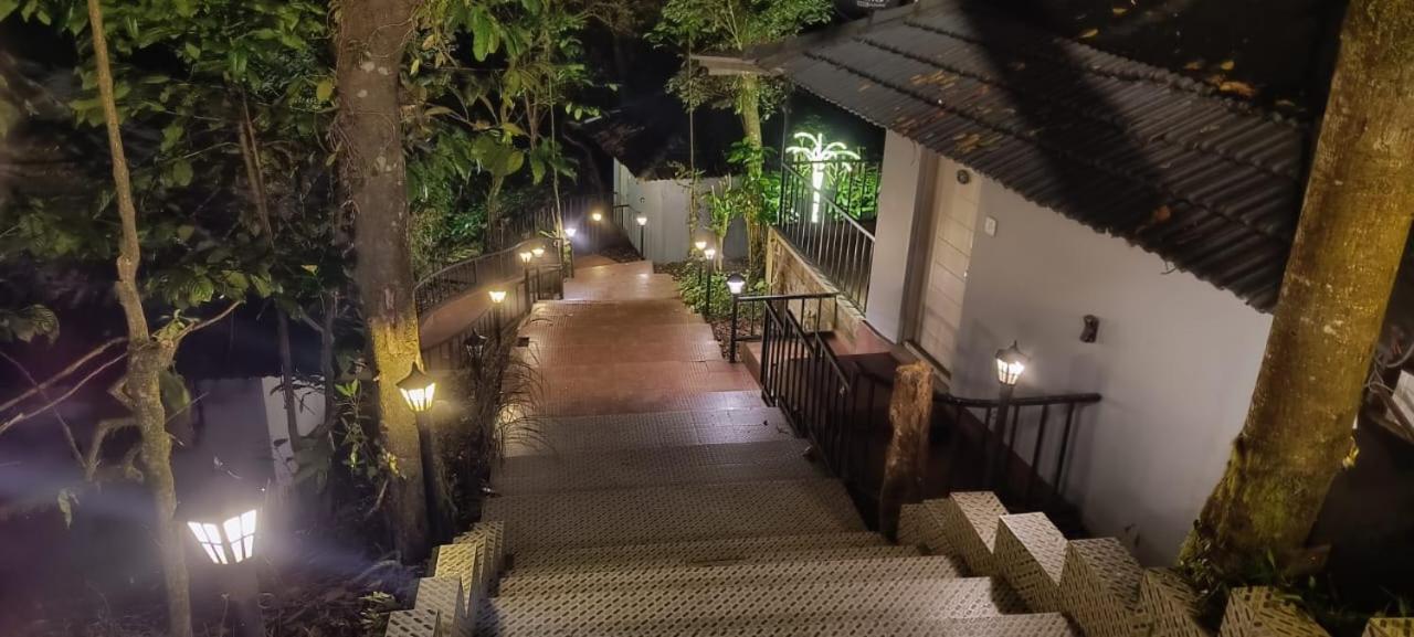 The Mountain Shades Resort Мадикери Экстерьер фото