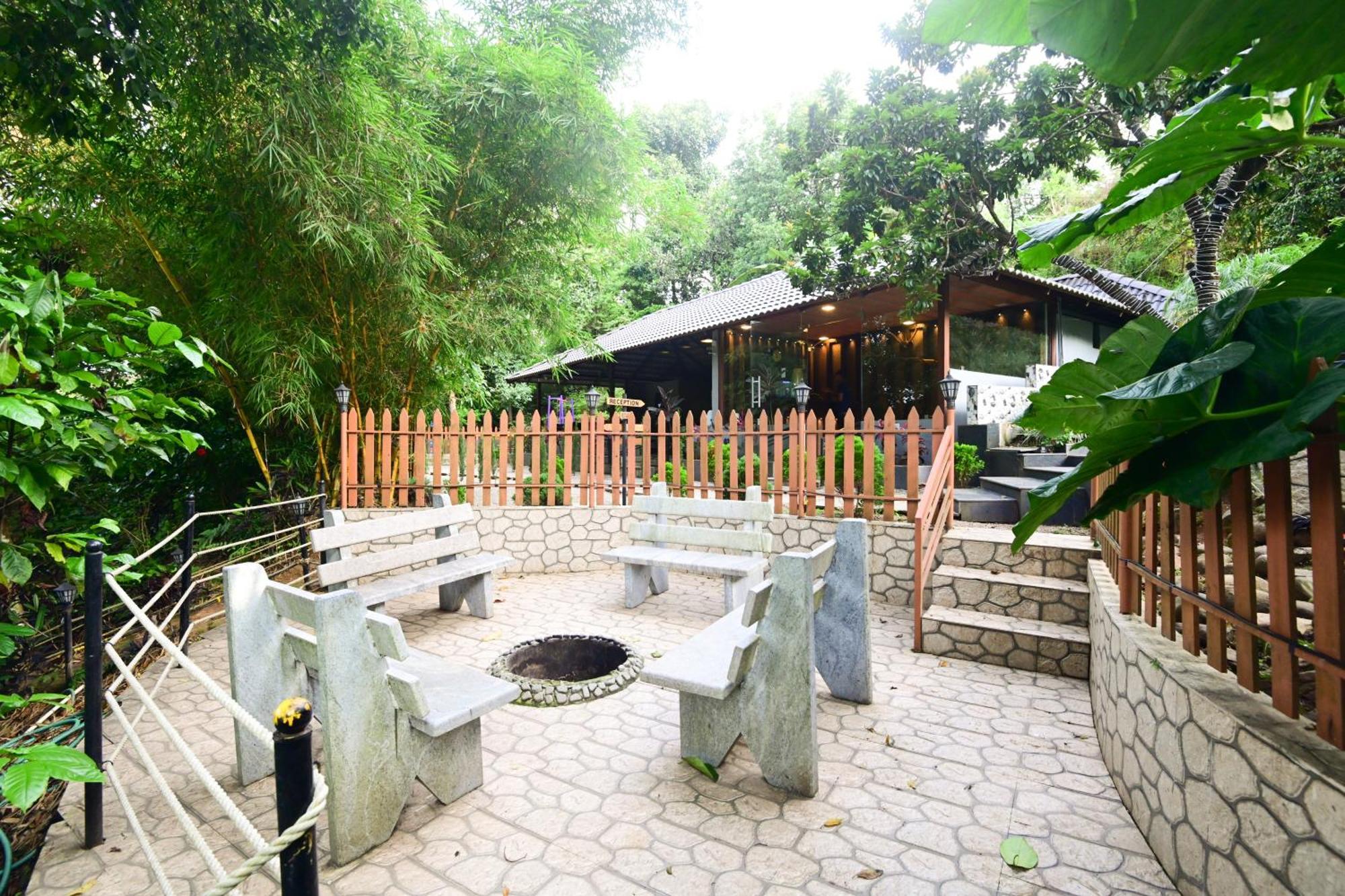 The Mountain Shades Resort Мадикери Экстерьер фото