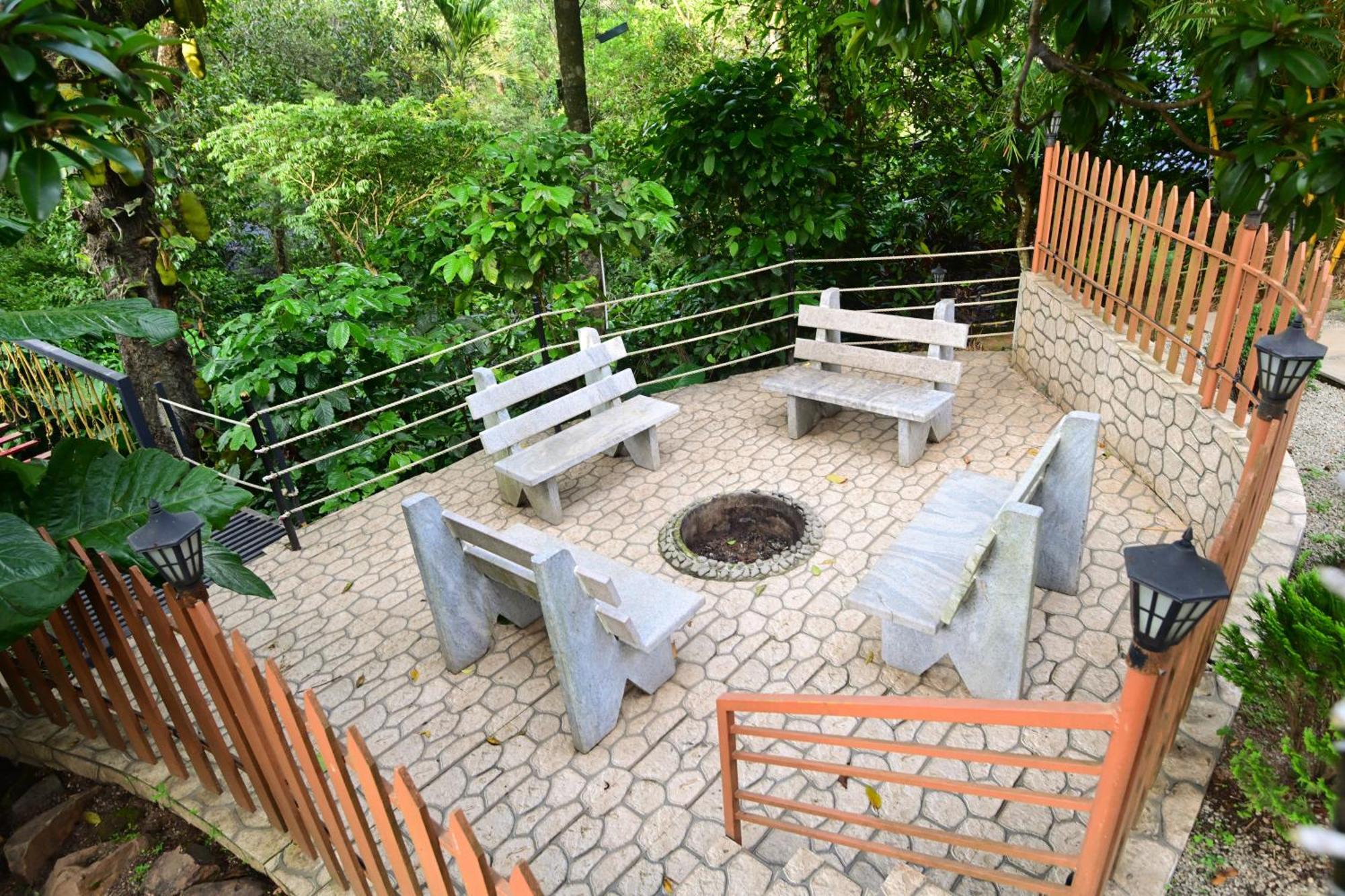 The Mountain Shades Resort Мадикери Экстерьер фото