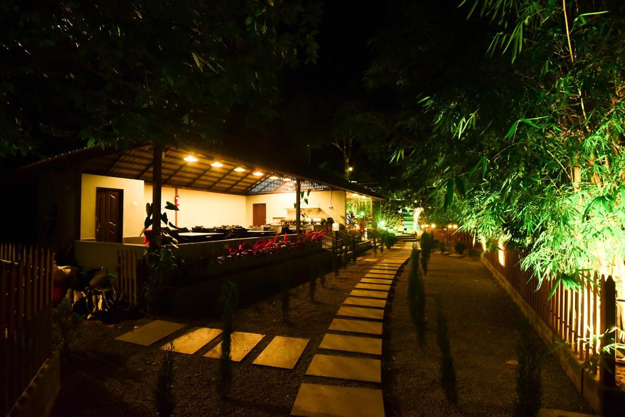 The Mountain Shades Resort Мадикери Экстерьер фото